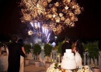 Какой салют заказать себе на свадьбу?